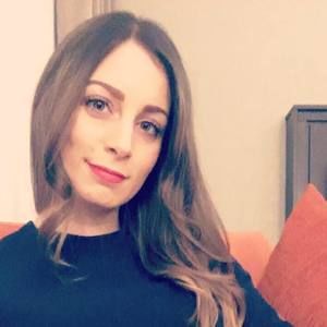 Meet your Posher, Cynthia